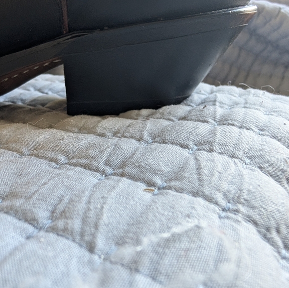 Black and Brown Western Cowboy Boots - Picture 4 of 5